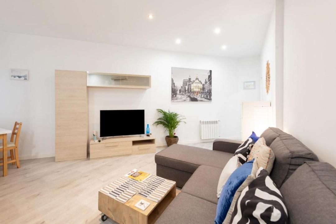 2Bd 1Bth Furnished - Nuevos Ministerios Madri Exterior foto